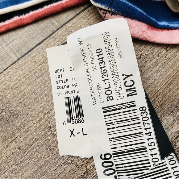 BCX Watercolor Wrap Blouse NWT Size XL - Picture 3 of 9